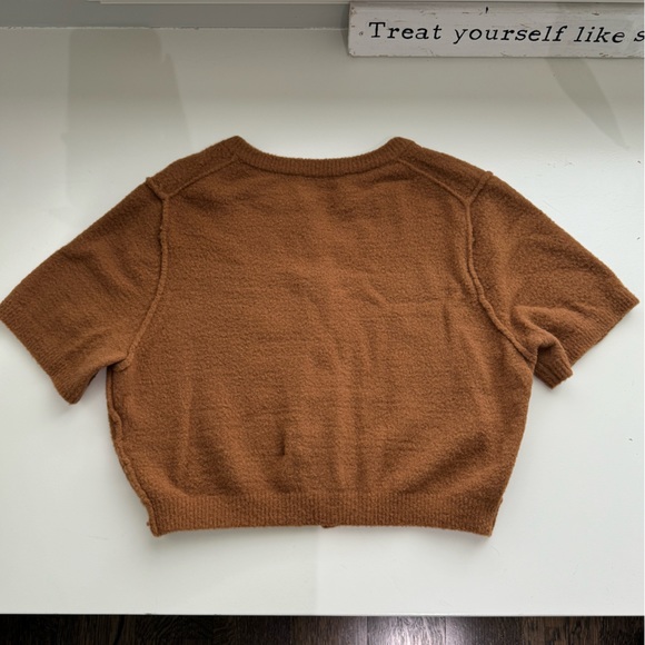 Cropped Button-up Woolly Wilfred Top - Picture 5 of 5